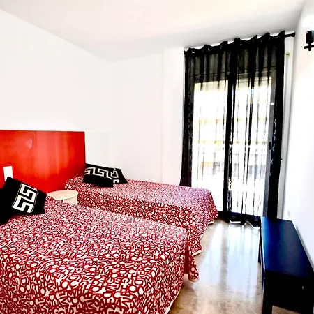 Ventura Park A-5 סאלו