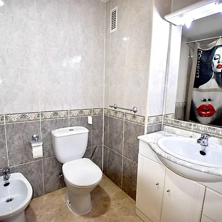 Ventura Park A-5 דירה *